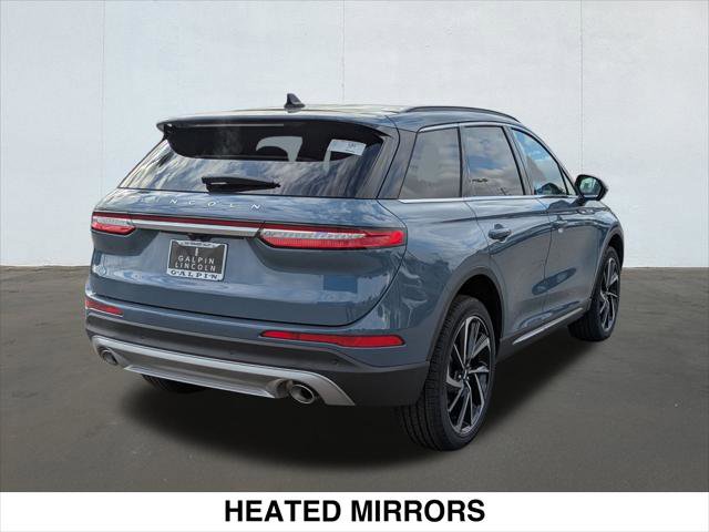 New 2025 Lincoln Corsair Reserve image 2