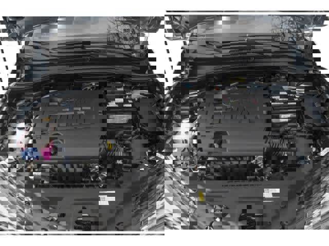 Used 2018 Toyota C-HR XLE image 12