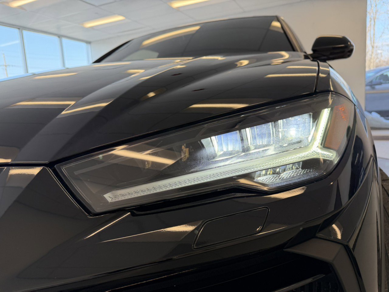 Used 2022 Lamborghini Urus image 65