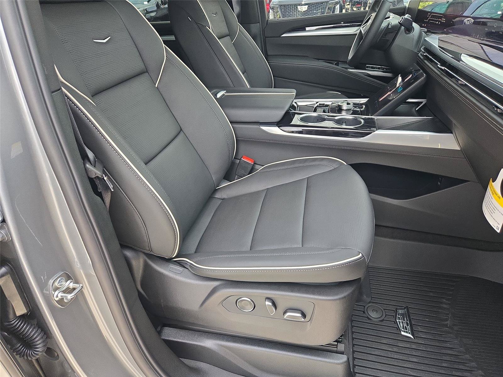 New 2026 Cadillac Escalade Sport w/ Touring Package AWD/4WD image 29