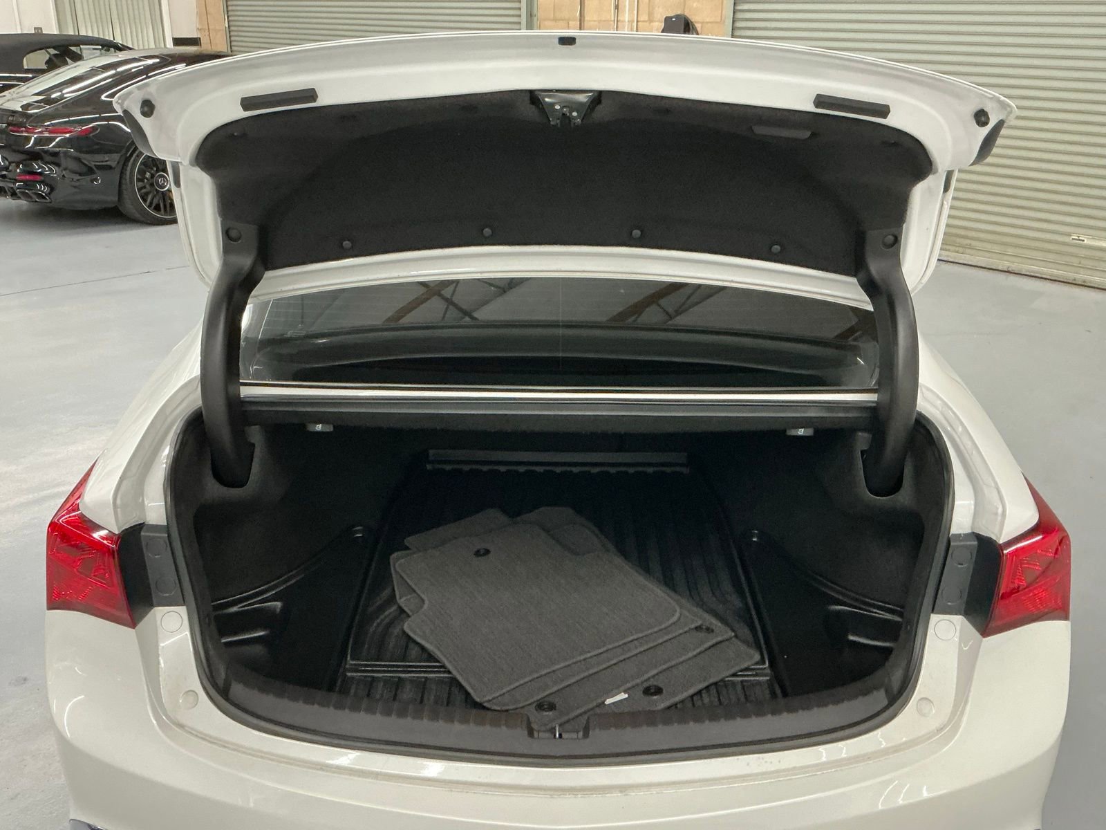 Used 2020 Acura TLX V6 w/ Technology Package image 14