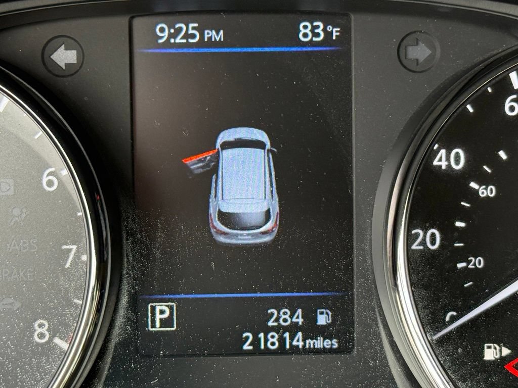 Used 2022 Nissan Rogue Sport SV AWD/4WD image 29