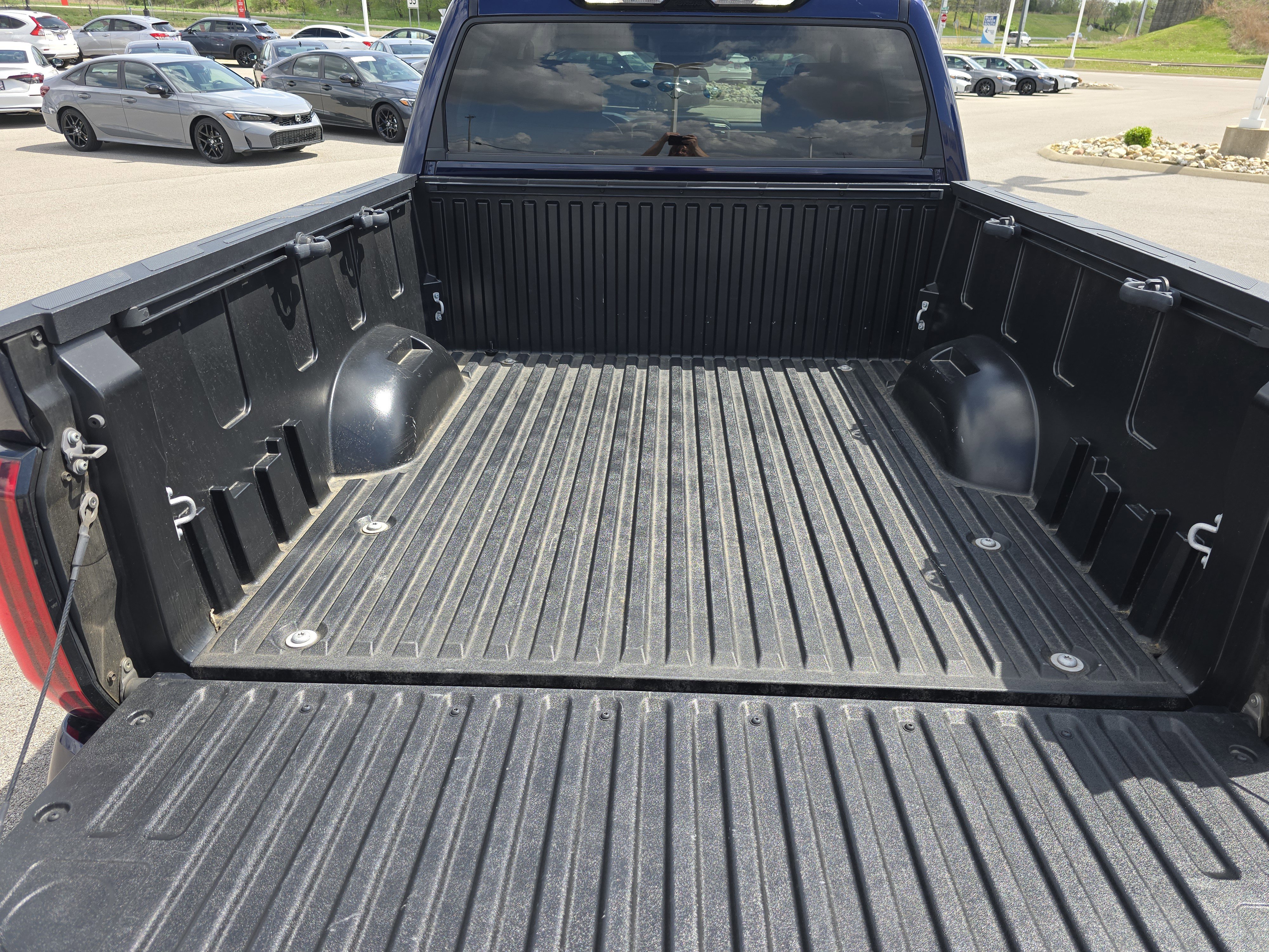 Used 2022 Toyota Tundra SR5 w/ SR5 Convenience Package image 22