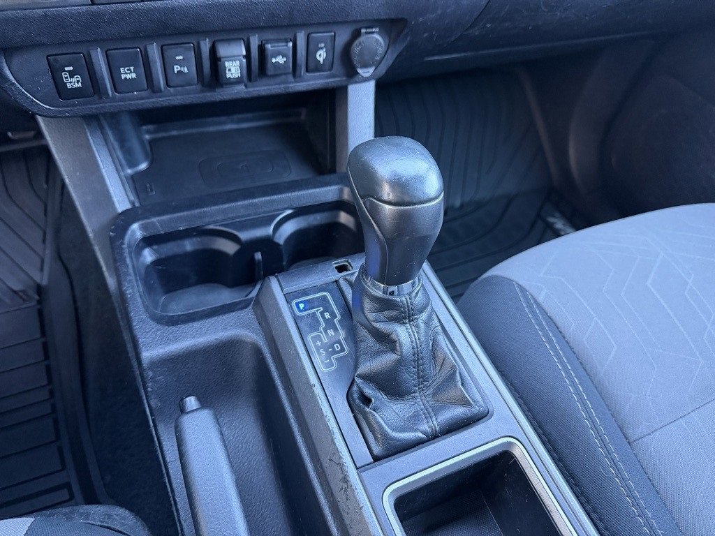 Used 2021 Toyota Tacoma TRD Off-Road w/ Technology Package image 24