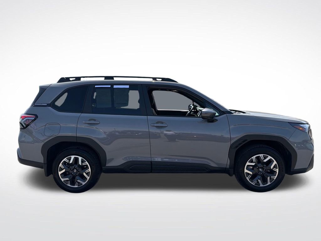 Used 2026 Subaru Forester Premium w/ Base/Premium Package image 8