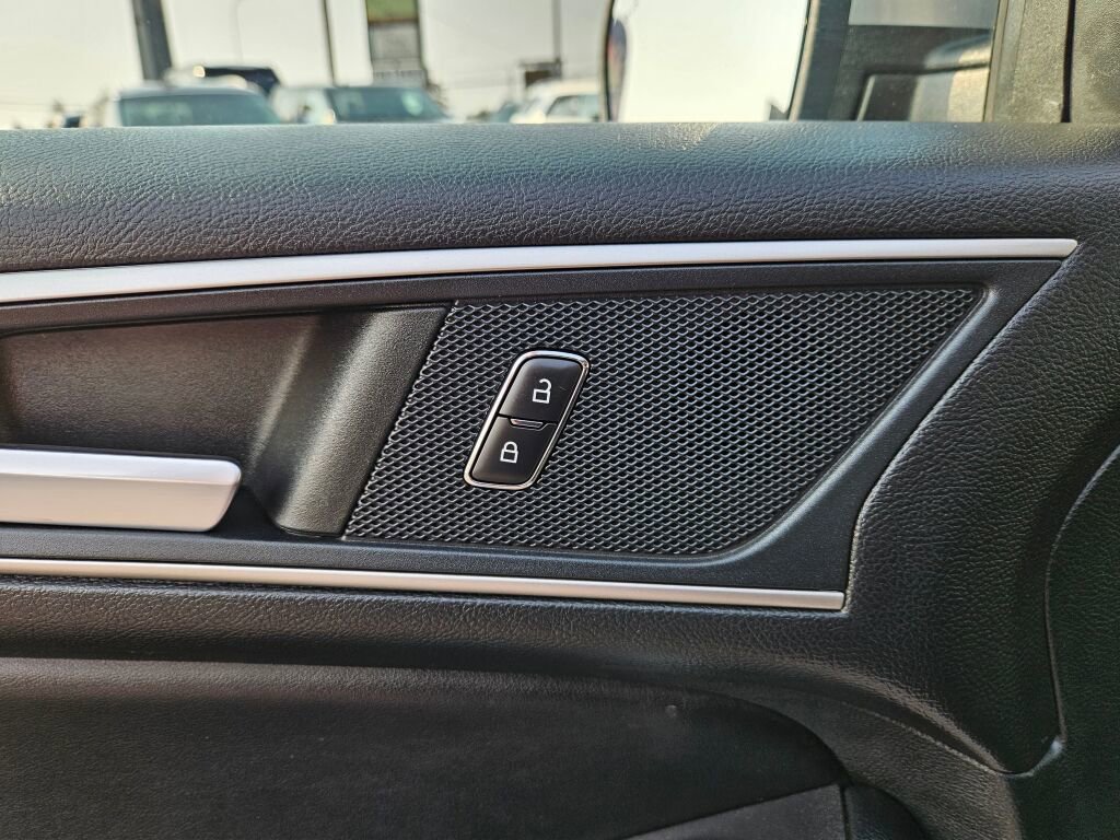 Used 2022 Ford Edge SEL image 24