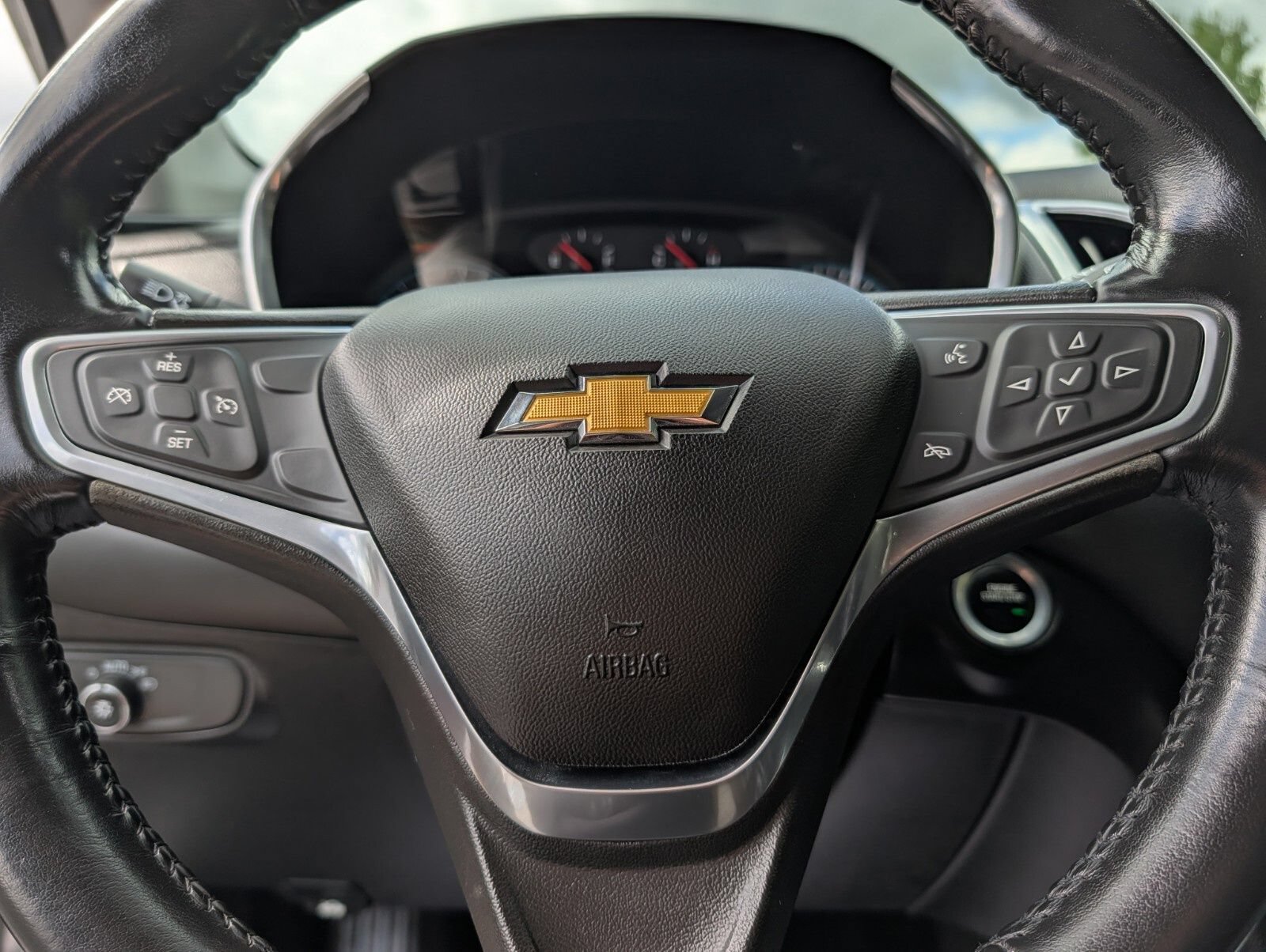 Used 2018 Chevrolet Equinox LT AWD/4WD image 26