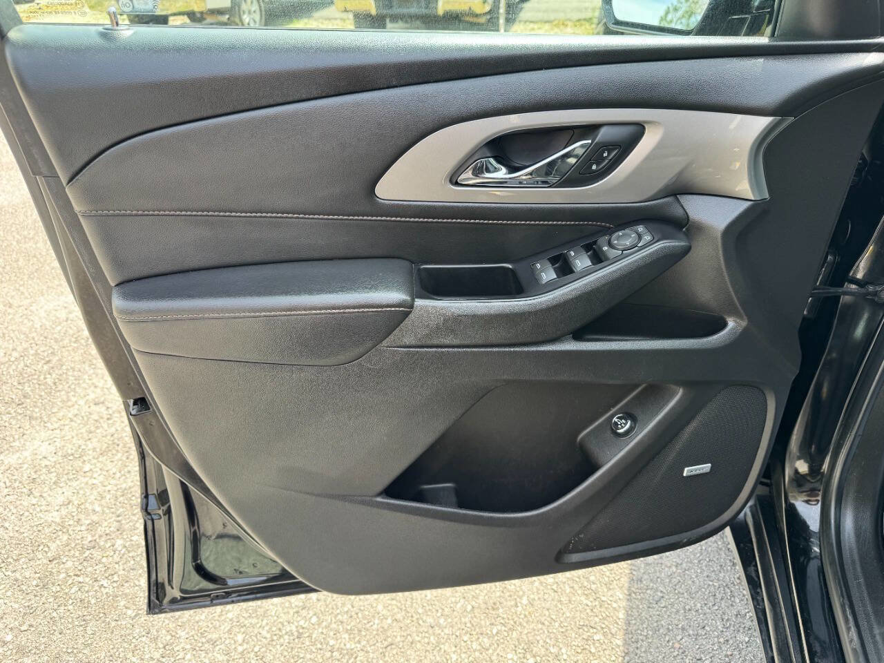 Used 2018 Chevrolet Traverse RS w/ LPO, Floor Liner Package image 40