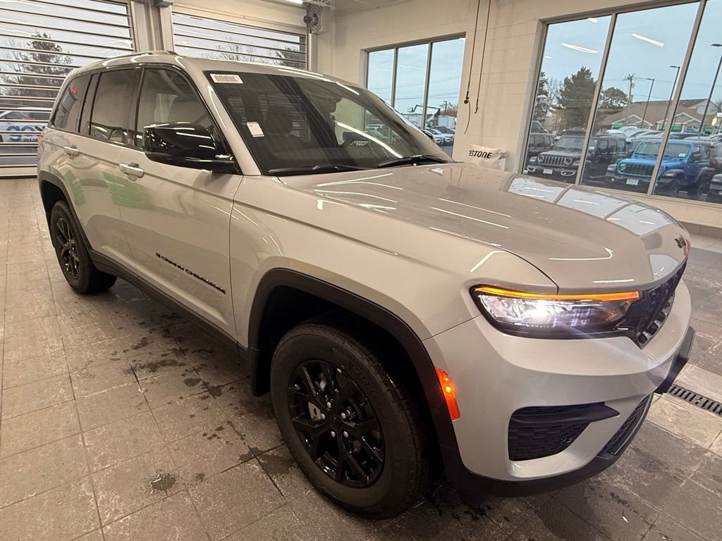 New 2025 Jeep Grand Cherokee Altitude