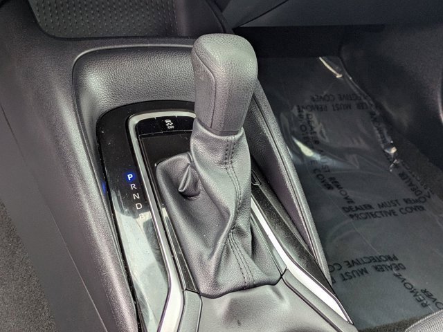 Used 2025 Toyota Corolla LE image 18