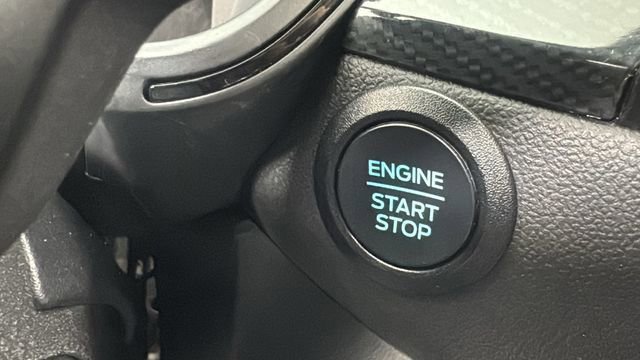 Used 2025 Ford Escape ST-Line Select image 24