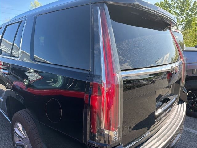 Used 2020 Cadillac Escalade Platinum AWD/4WD image 7