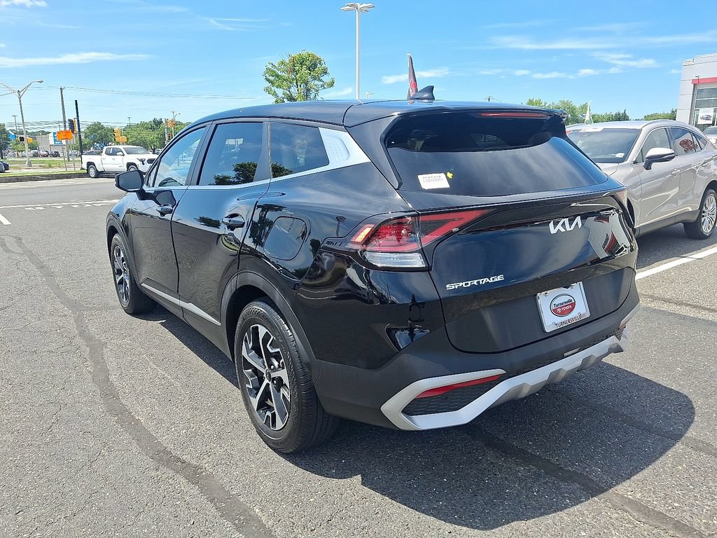 Used 2023 Kia Sportage EX FWD image 4