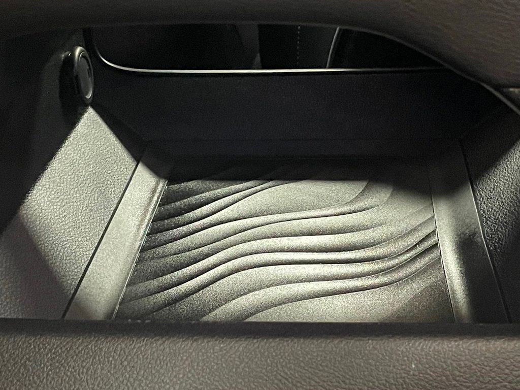 Used 2025 INFINITI QX80 Sensory image 55