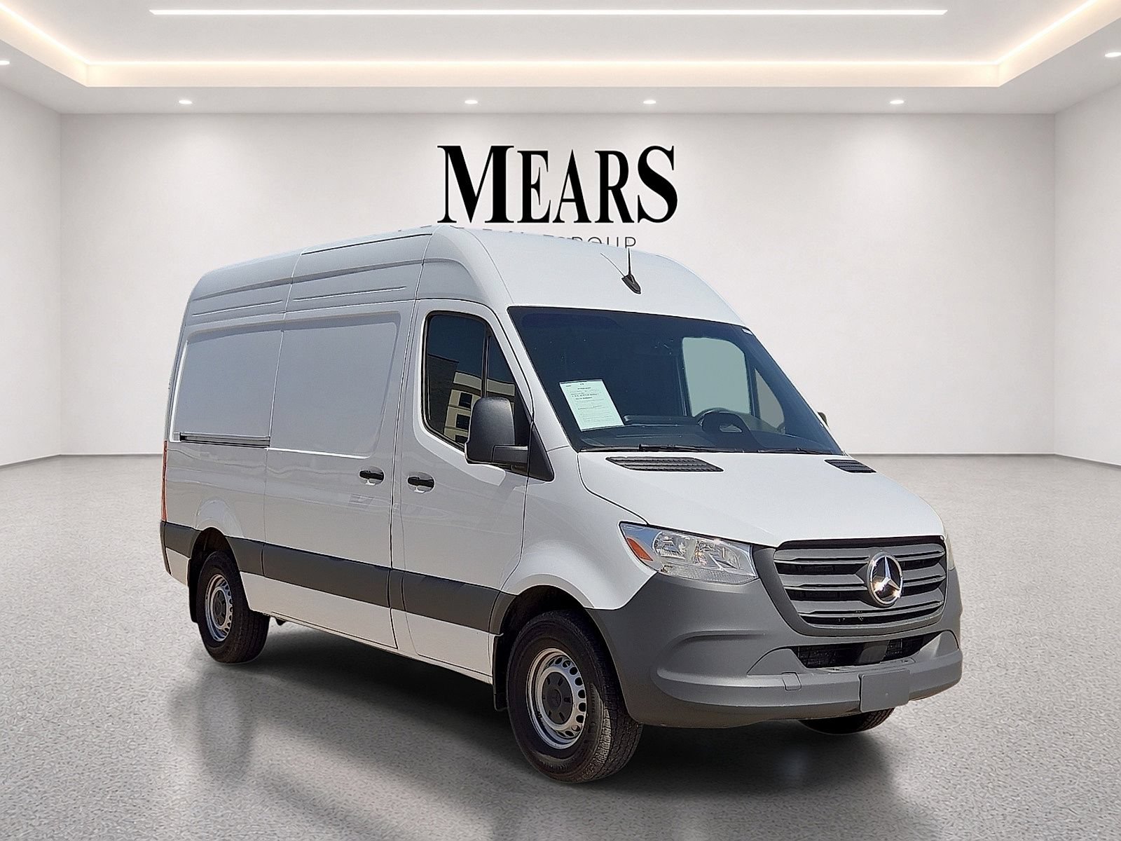 Used 2025 Mercedes-Benz Sprinter 2500 image 7