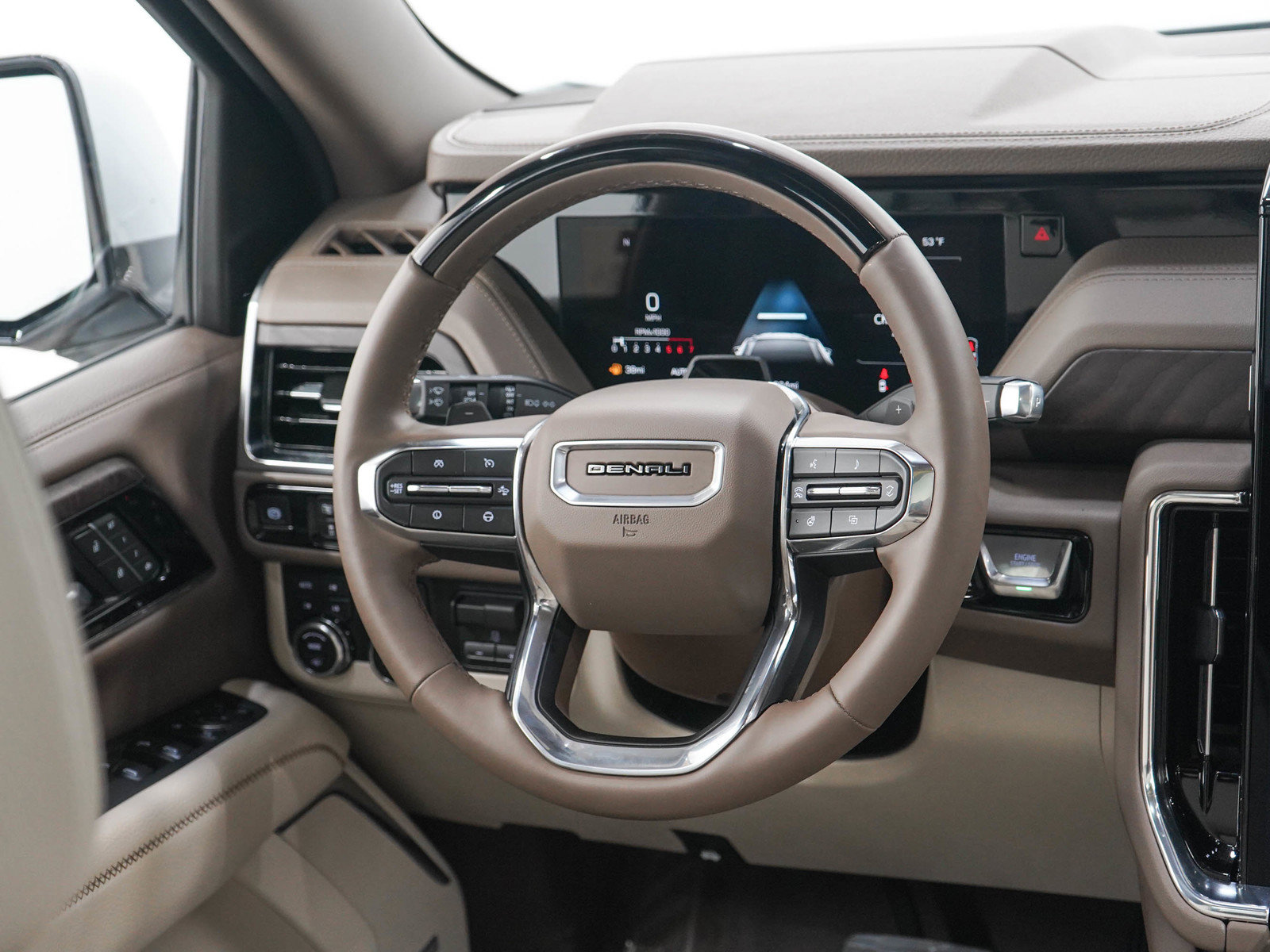 Used 2026 GMC Yukon Denali w/ Denali Reserve Package AWD/4WD image 15