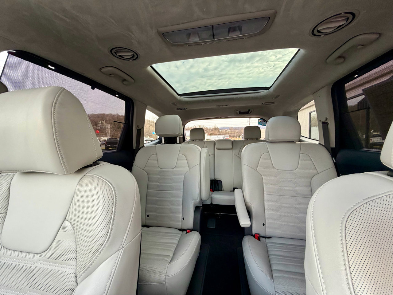 Used 2023 Kia Telluride SX Prestige image 34