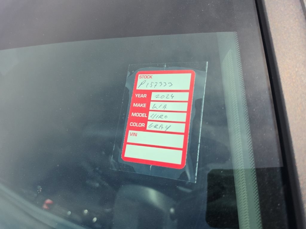 Certified 2024 Kia Niro EX FWD image 8