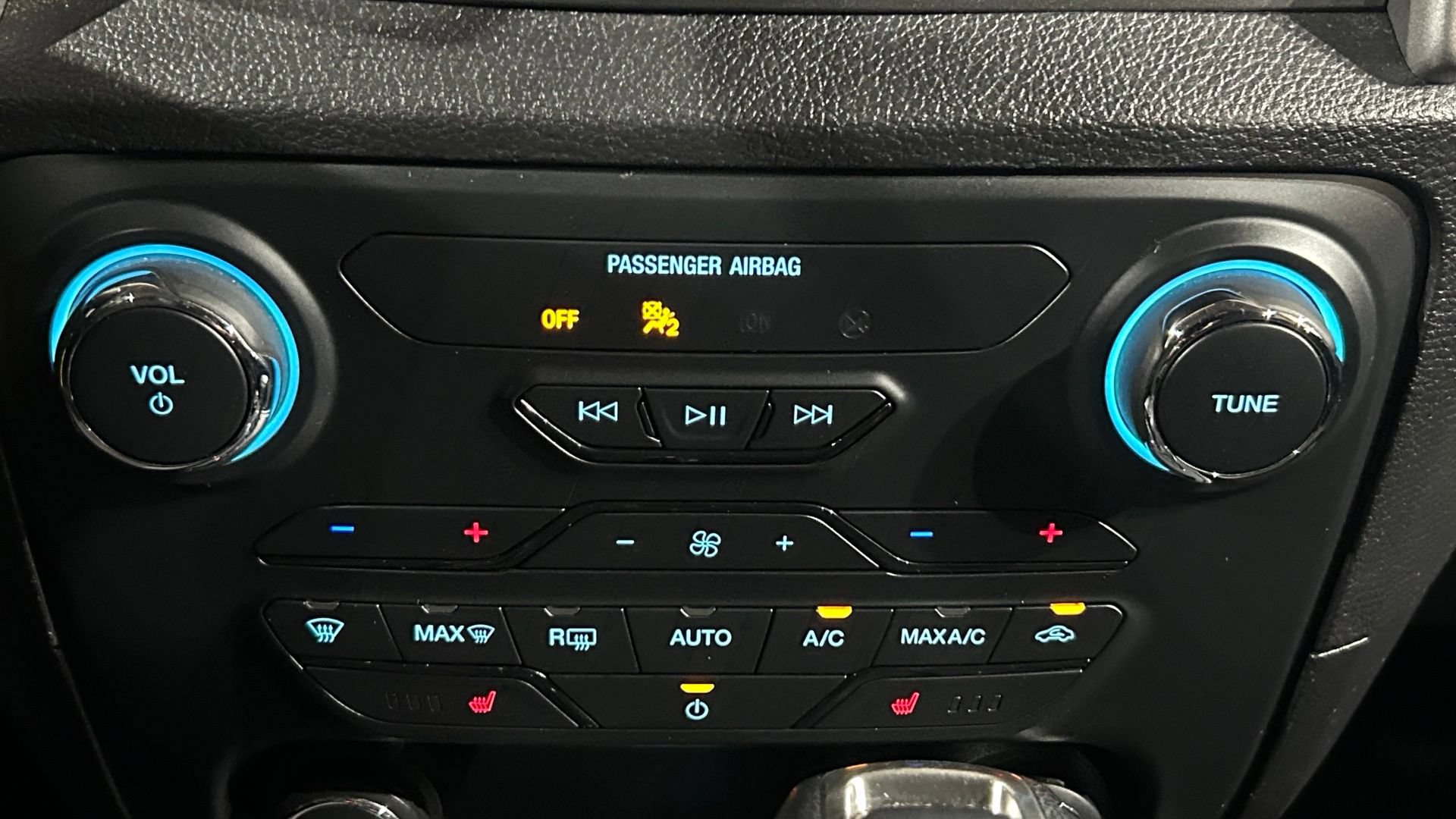 Used 2019 Ford Ranger XLT w/ Equipment Group 302A Luxury AWD/4WD image 78