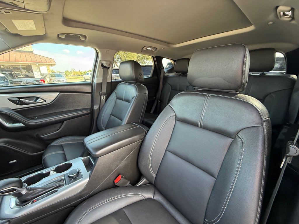 Used 2024 Chevrolet Blazer LT w/ Sound & Technology Package FWD image 16