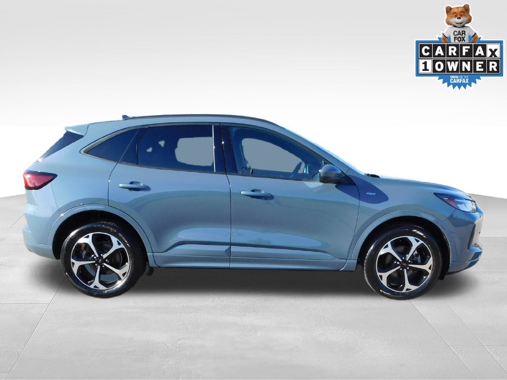 Used 2024 Ford Escape ST-Line Select w/ Tech Pack #2 AWD/4WD image 2