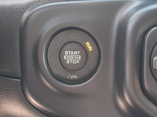 Used 2023 Jeep Wrangler Unlimited Sahara w/ Cold Weather Group AWD/4WD image 22