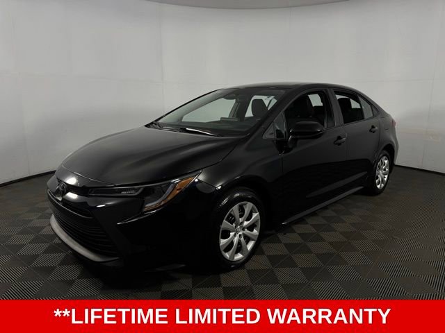 Used 2026 Toyota Corolla LE image 3