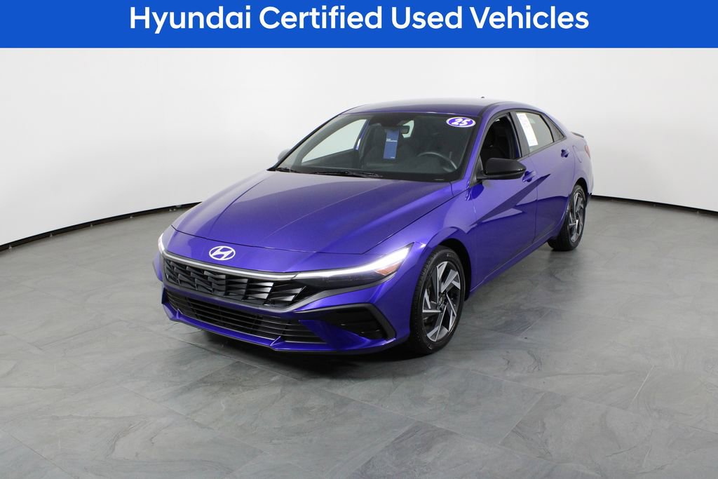 Certified 2025 Hyundai Elantra Sport image 2
