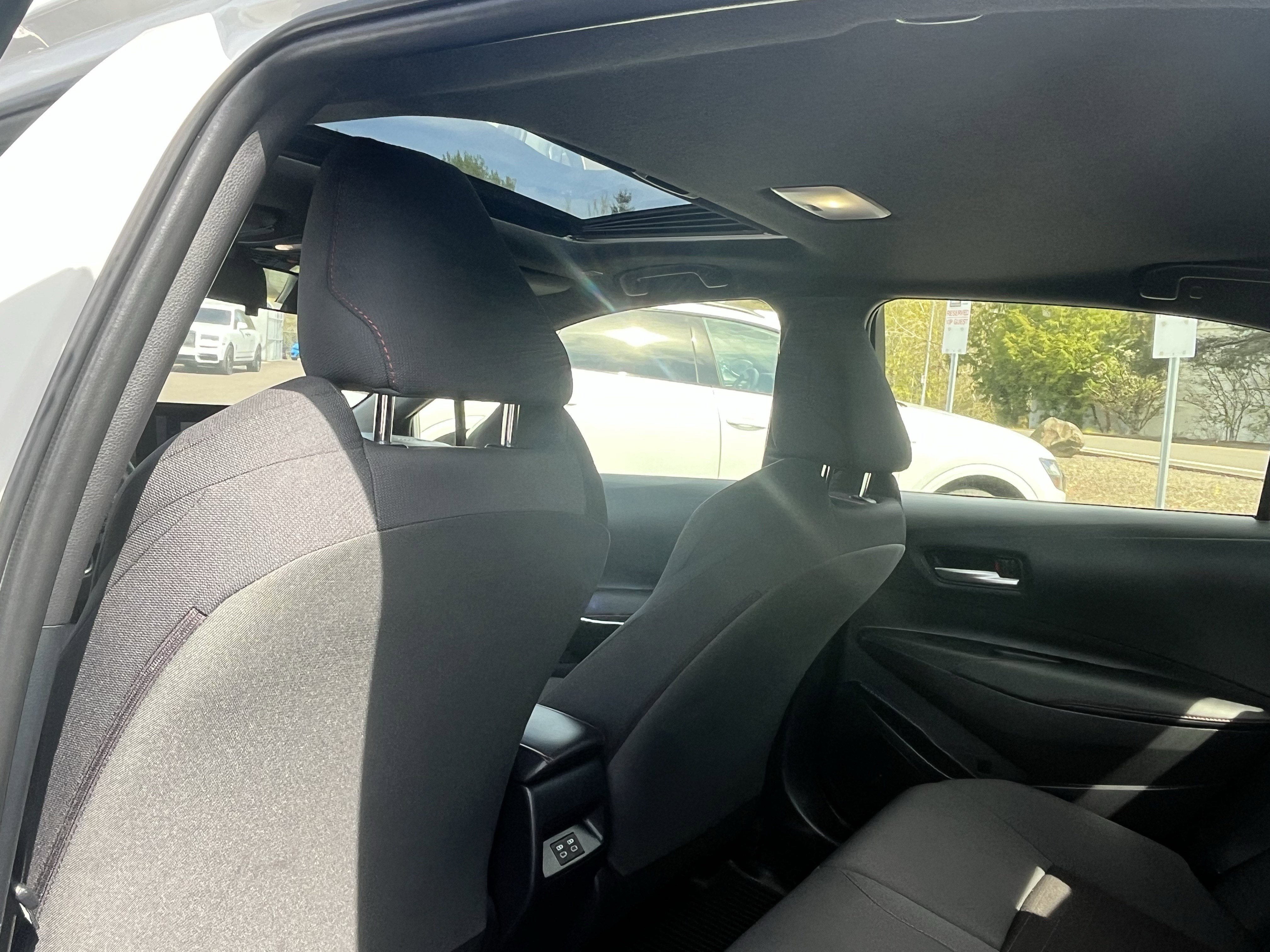 Used 2024 Toyota Corolla SE w/ SE Package FWD image 15