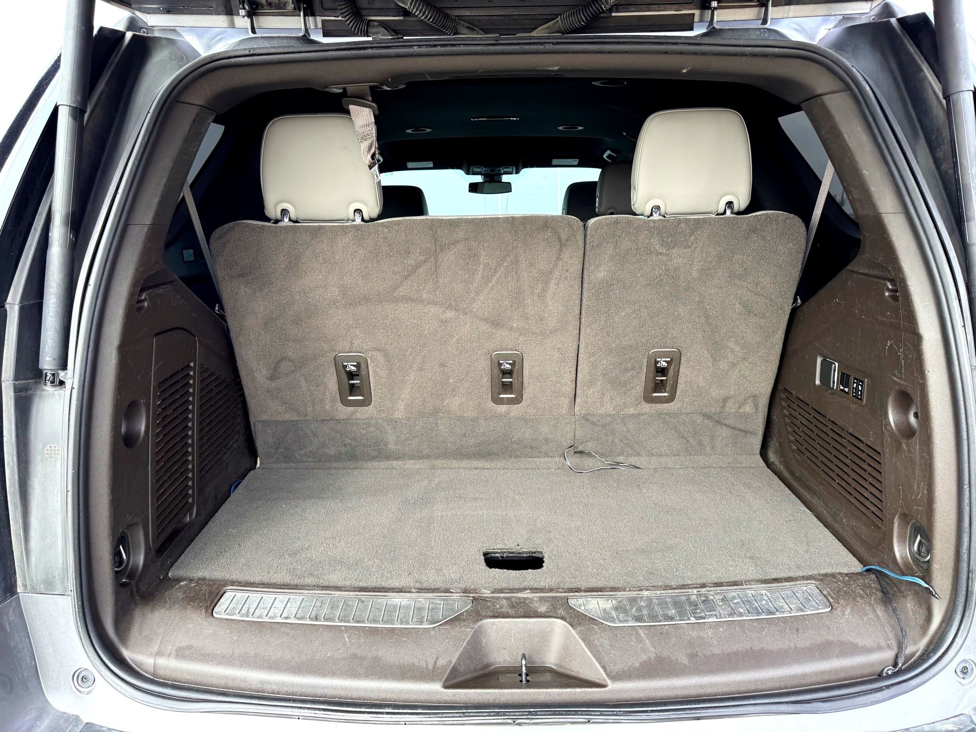 Used 2021 Chevrolet Tahoe Z71 w/ Z71 Off-Road Package image 8