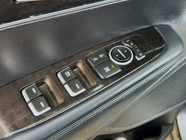 Used 2017 Kia Sorento LX w/ LX V6 Convenience Package image 17