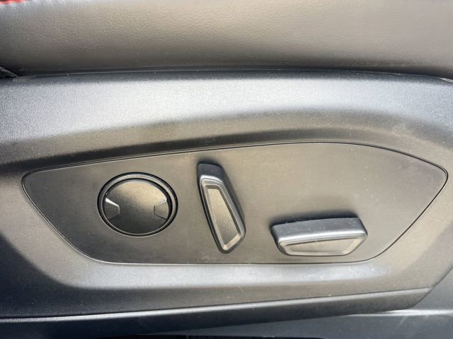 Used 2025 Ford Explorer ST-Line w/ ST-Line Street Pack AWD/4WD image 28