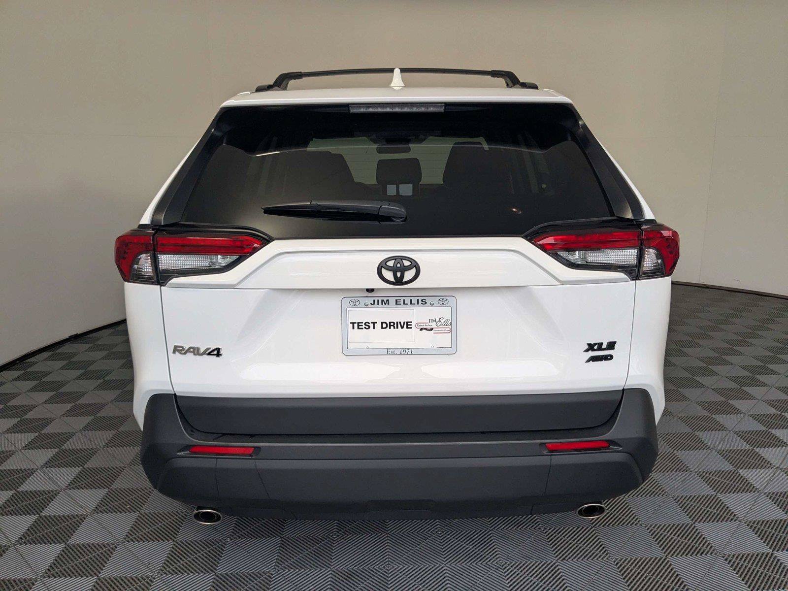 Certified 2025 Toyota RAV4 XLE w/ Convenience Package AWD/4WD image 6