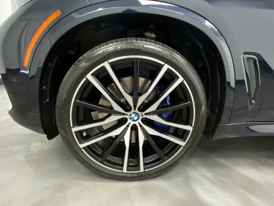 Used 2019 BMW X5 xDrive50i w/ M Sport Package AWD/4WD image 19