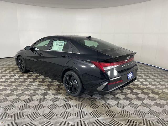 New 2026 Hyundai Elantra SEL Sport image 5