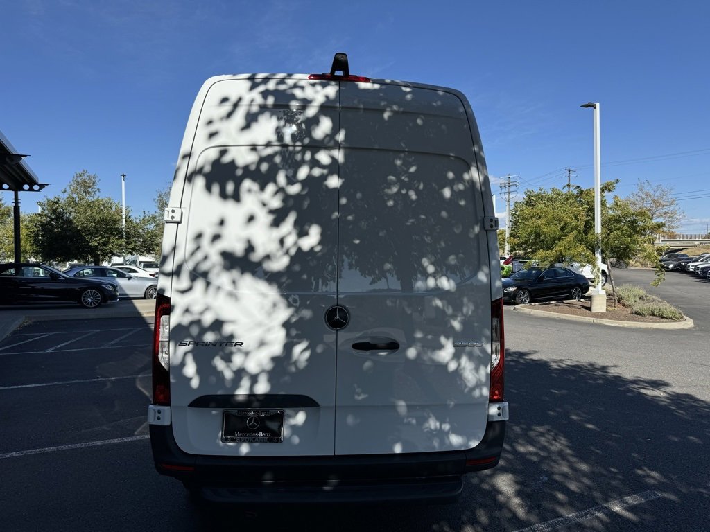 Used 2024 Mercedes-Benz Sprinter 144 Cargo image 4