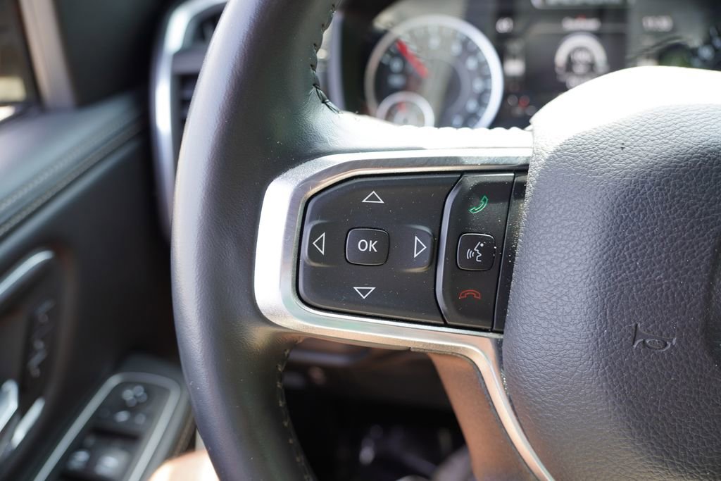 Used 2023 RAM 1500 Laramie AWD/4WD image 36