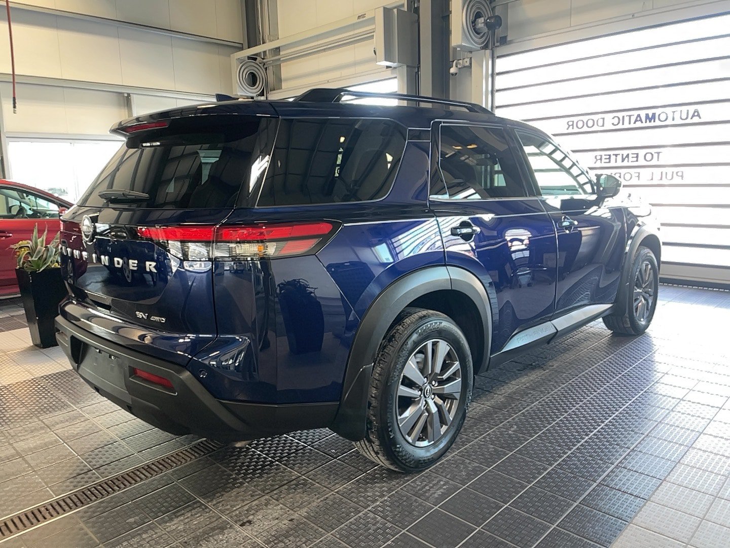 Used 2024 Nissan Pathfinder SV w/ Cargo Package AWD/4WD image 16