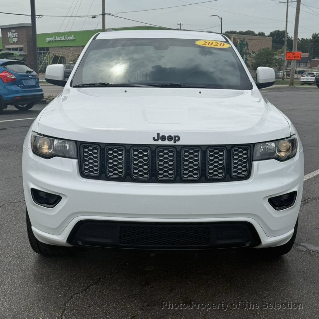 Used 2020 Jeep Grand Cherokee Altitude AWD/4WD image 5