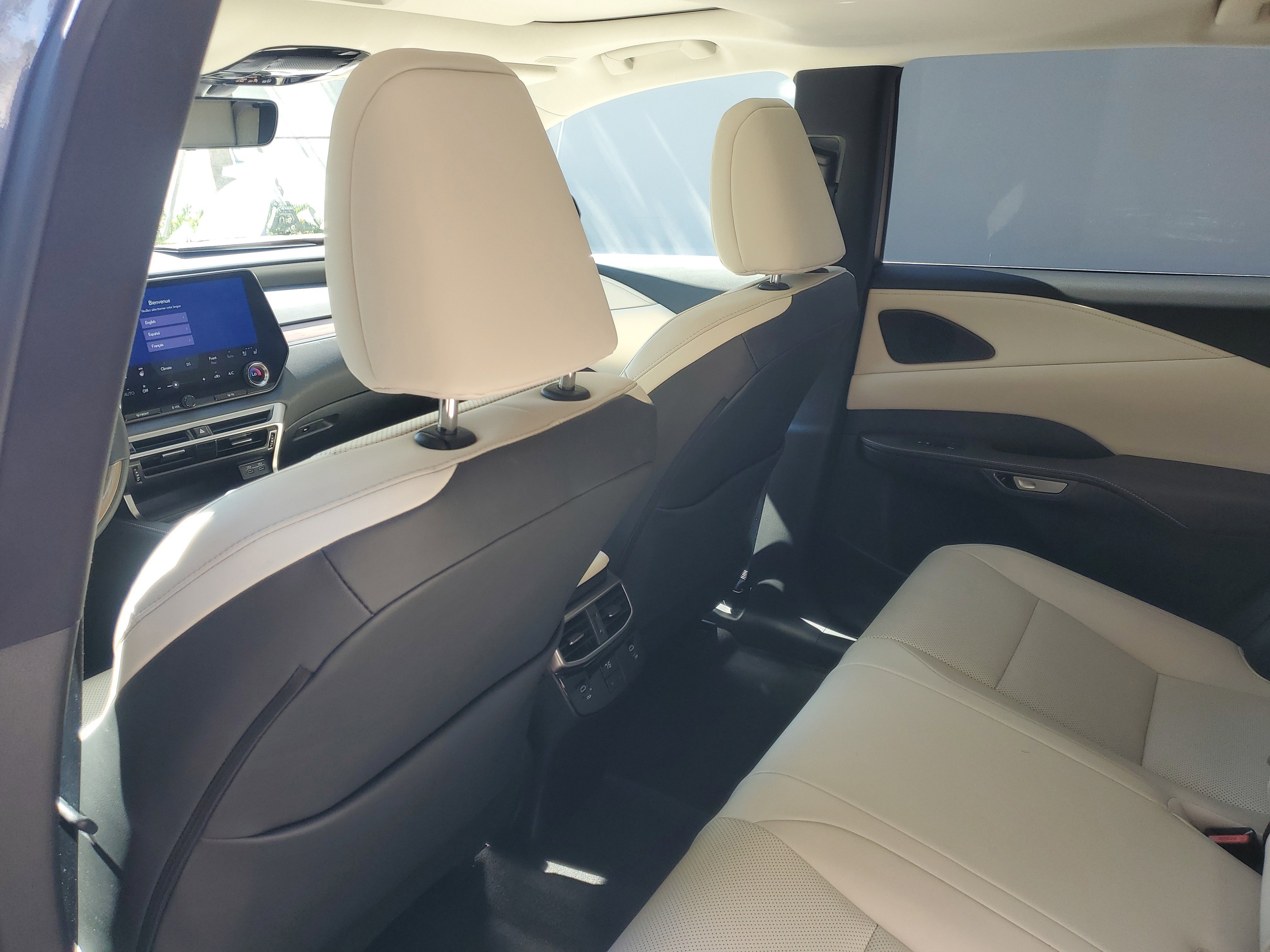 Used 2023 Lexus RX 350 Premium w/ Accessory Package (Z1) image 12