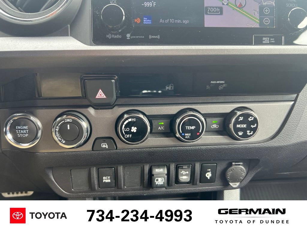 Used 2018 Toyota Tacoma TRD Sport AWD/4WD image 27