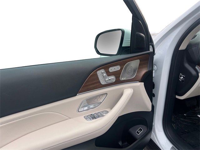 Used 2025 Mercedes-Benz GLS 450 GLS 450 image 11