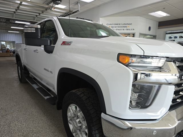 Used 2020 Chevrolet Silverado 2500 LTZ w/ LTZ Plus Package image 3