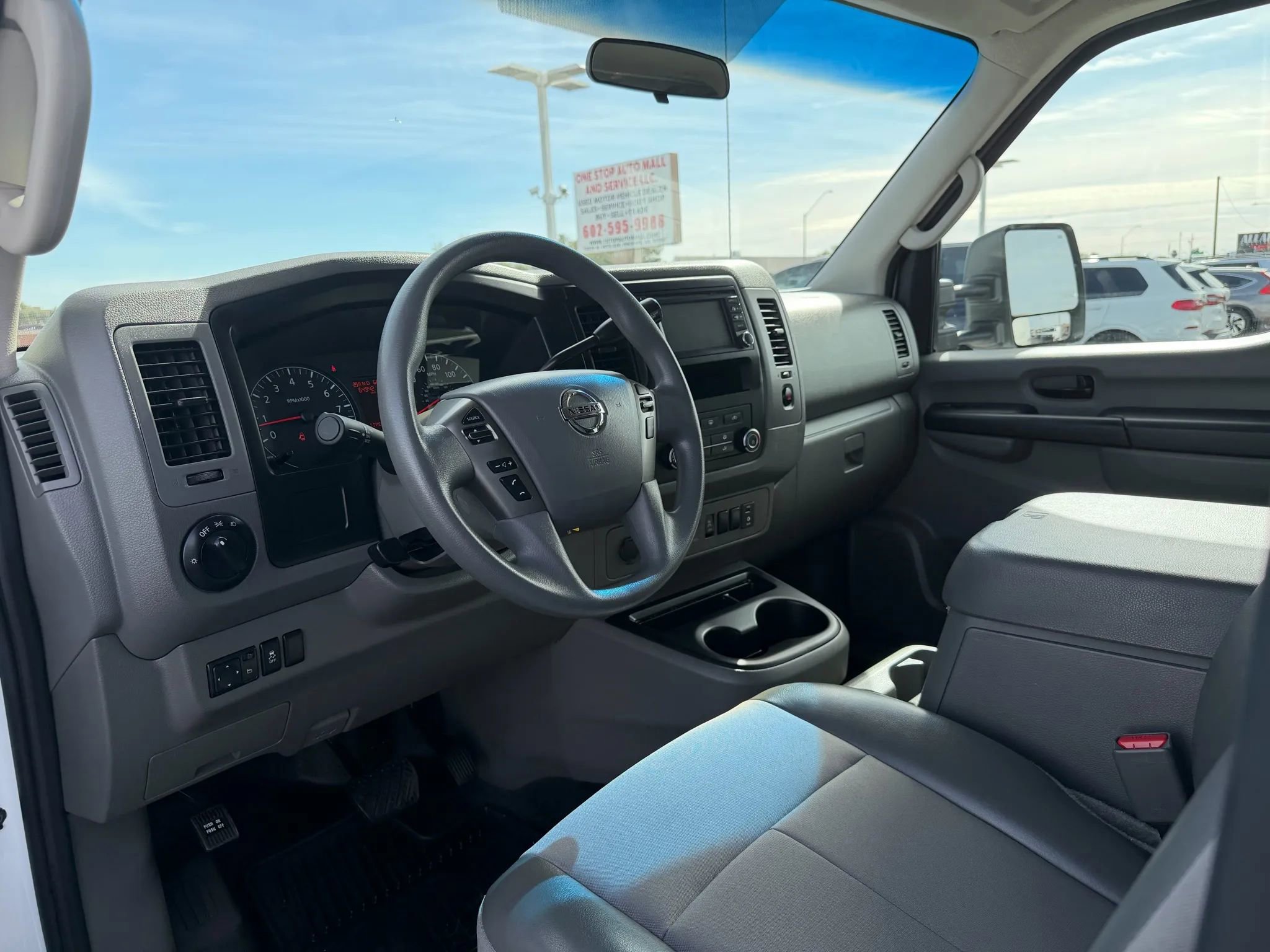 Used 2015 Nissan NV 2500 SV w/ Technology Package image 11