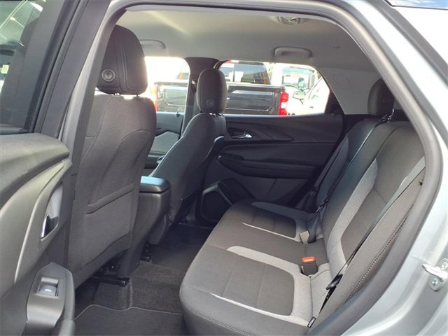 Used 2025 Chevrolet TrailBlazer LT w/ LT Cold Weather Package image 16