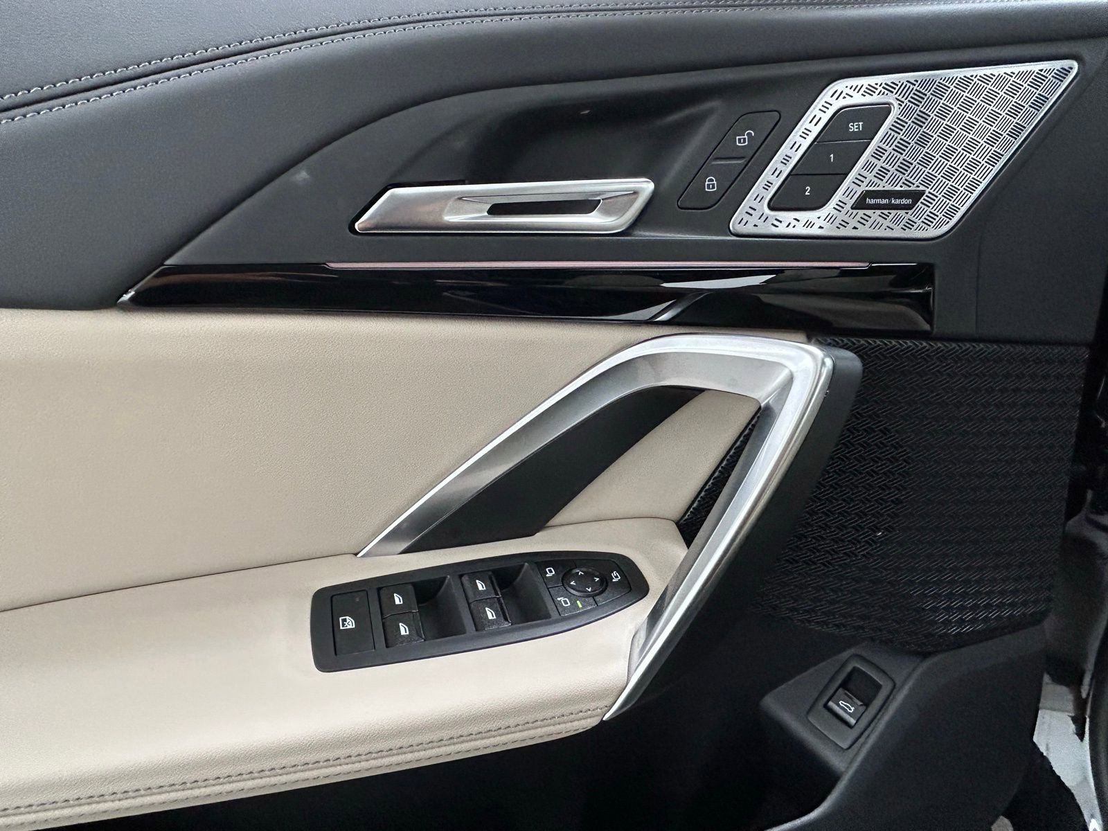 New 2025 BMW X1 xDrive28i w/ Premium Package image 25