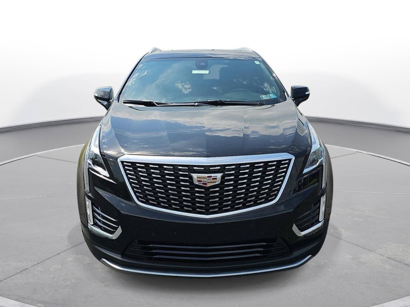 Certified 2023 Cadillac XT5 Premium Luxury AWD/4WD image 2
