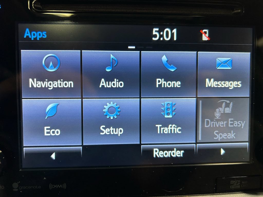 Used 2017 Toyota Sienna XLE w/ XLE Navigation Package FWD image 19