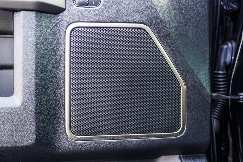 Used 2017 Ford F150 Raptor image 22