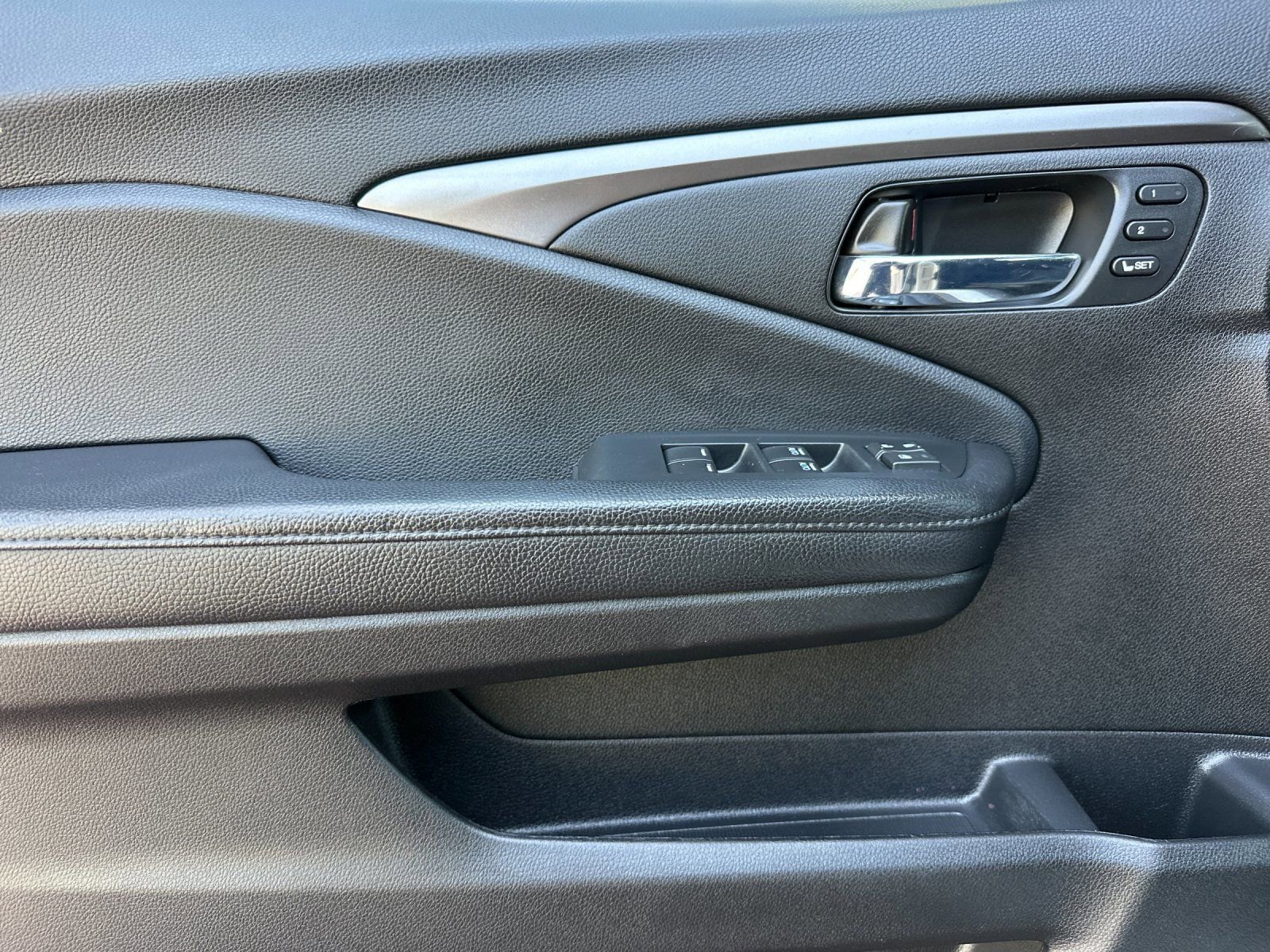 Used 2021 Honda Pilot Special Edition image 11